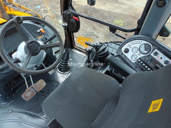 Buldoexcavator JCB 3sh