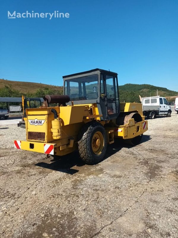 Cilindru compactor pentru terasamente Hamm 9t