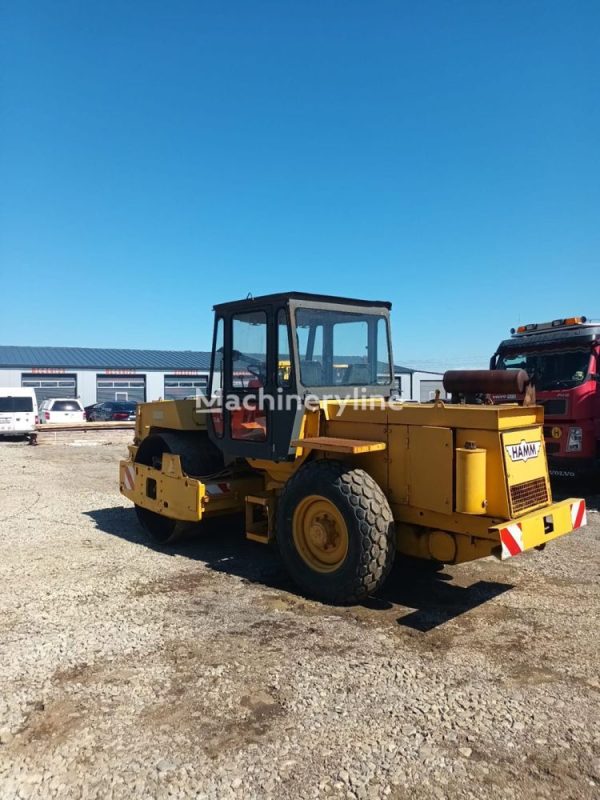 Cilindru compactor pentru terasamente Hamm 9t