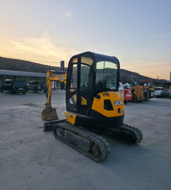 Miniexcavator Jcb 8030 an 2011