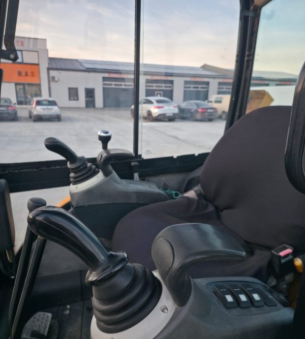 Miniexcavator Jcb 8030 an 2011