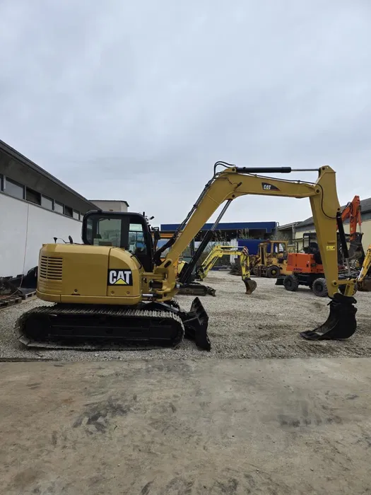 Excavator Caterpillar 308 an 2014 9t
