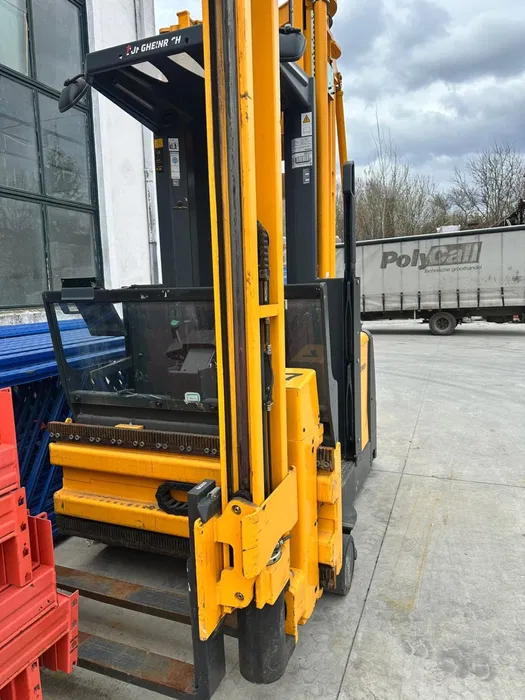 Stivuitor lateral JUNGHEINRUCH EKX 410