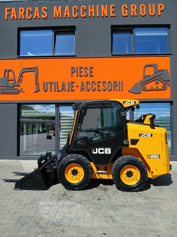 Miniîncărcător JCB T250 Miniîncărcător JCB T250