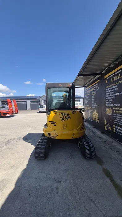 Miniexcavator JCB 8035 ZTS an 2009 – 3680 ore, 2 cupe