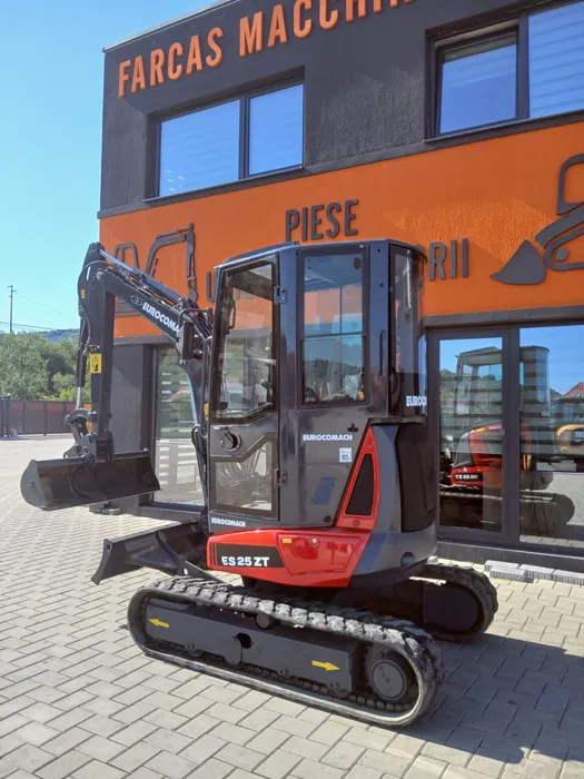image - 2026-09-09T002959.225 Miniexcavator Eurocomach EZ25 2018 – 2600 kg, motor Kubota