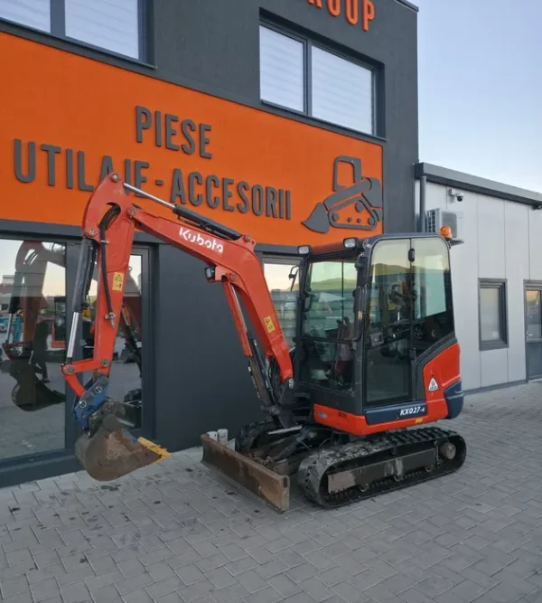 Miniexcavator Kubota KX027-4 an 2018 – 2700 kg, 2000 ore