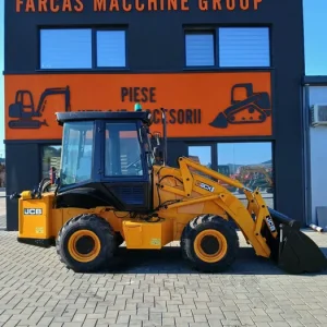 Încărcător frontal JCB 2CX an 2006 – 6 tone, cupă multifuncțională