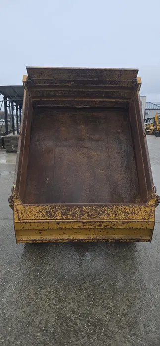 image - 2026-09-09T010133.471 Dumper șenilat Yanmar C30R-2 – 3 tone, benă 1 m³