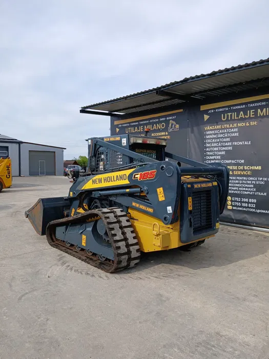 Încărcător pe șenile New Holland – 5100 kg, pregătit de lucru