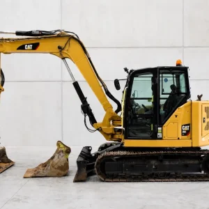Excavator Caterpillar 308 an 2020 – 9 tone, 3000 ore, 3 cupe