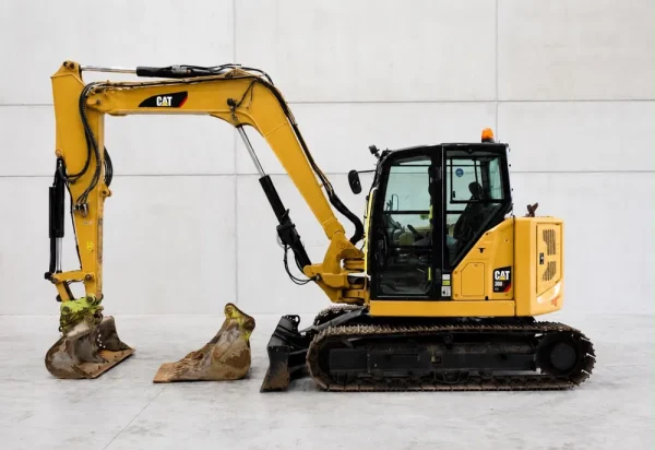 image - 2026-09-09T170632.961 Excavator Caterpillar 308 an 2020 – 9 tone, 3000 ore, 3 cupe