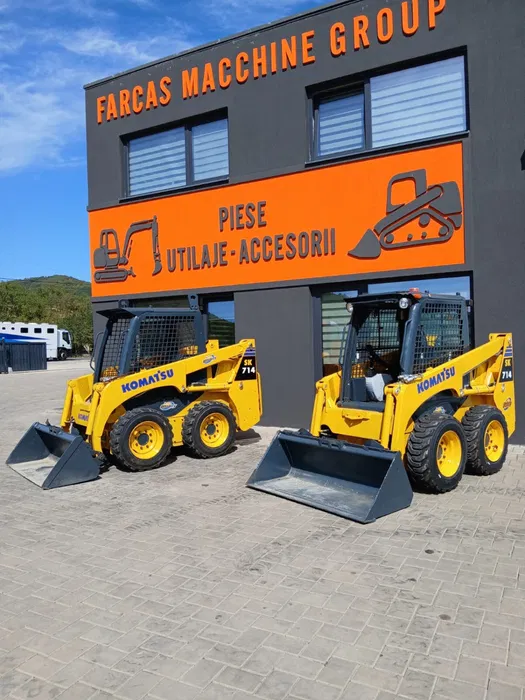 Miniîncărcător frontal Komatsu