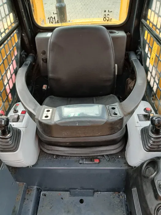 Miniîncărcător Komatsu SK714 2019 – 2800 kg, 1000 ore