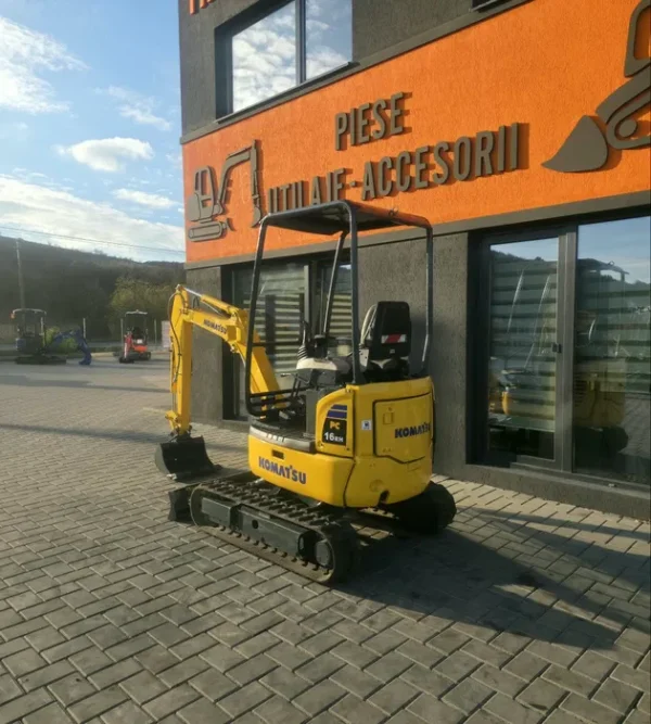 image (1) Miniexcavator KOMATSU PC16RH – 2 cupe