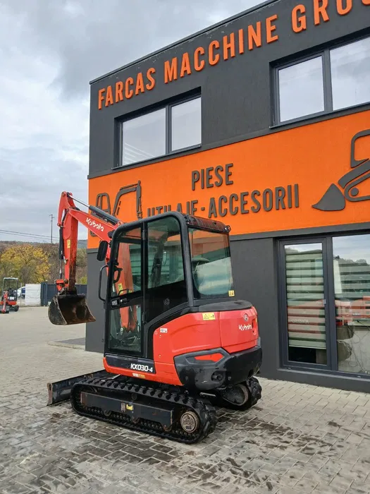 image (2) Kubota KX30-4 – Miniexcavator 3 tone – 2 cupe