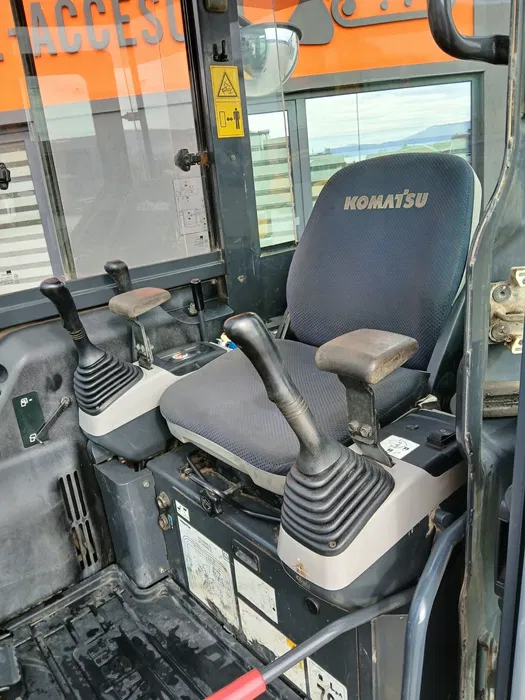 Miniexcavator Komatsu PC30MR
