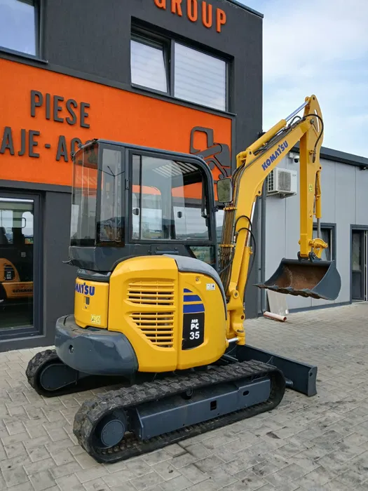 Miniexcavator komatsu PC35