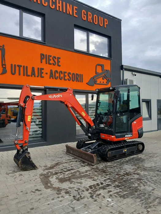 image (7) Kubota KX30-4 – Miniexcavator 3 tone – 2 cupe